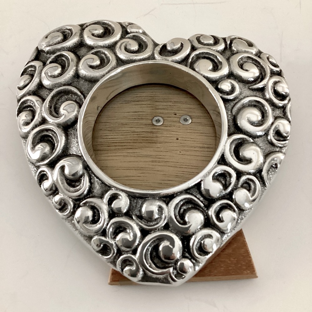 Mexico Silver Tone Curly Scroll Heart Shaped Tabletop Standing Photo Frame